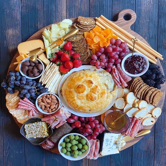https://www.themealdb.com/images/media/meals/fg7d641784666908.jpg